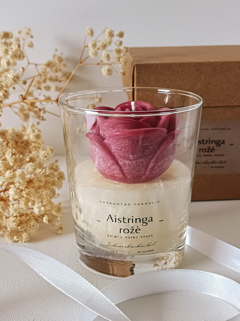 Rankų darbo kristalinio palmių vaško žvakė „Aistringa rožė“