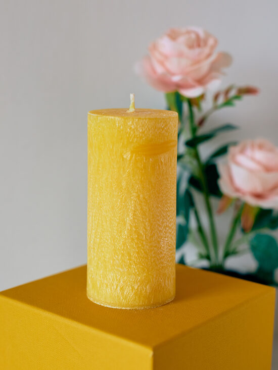 Geltona palmių vaško žvakė